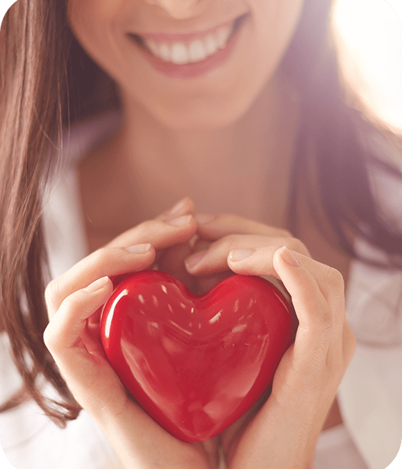 CON DESFIBRILADOR DOMICILIARIO SALVAN HOMBRE DE 70 AÑOS